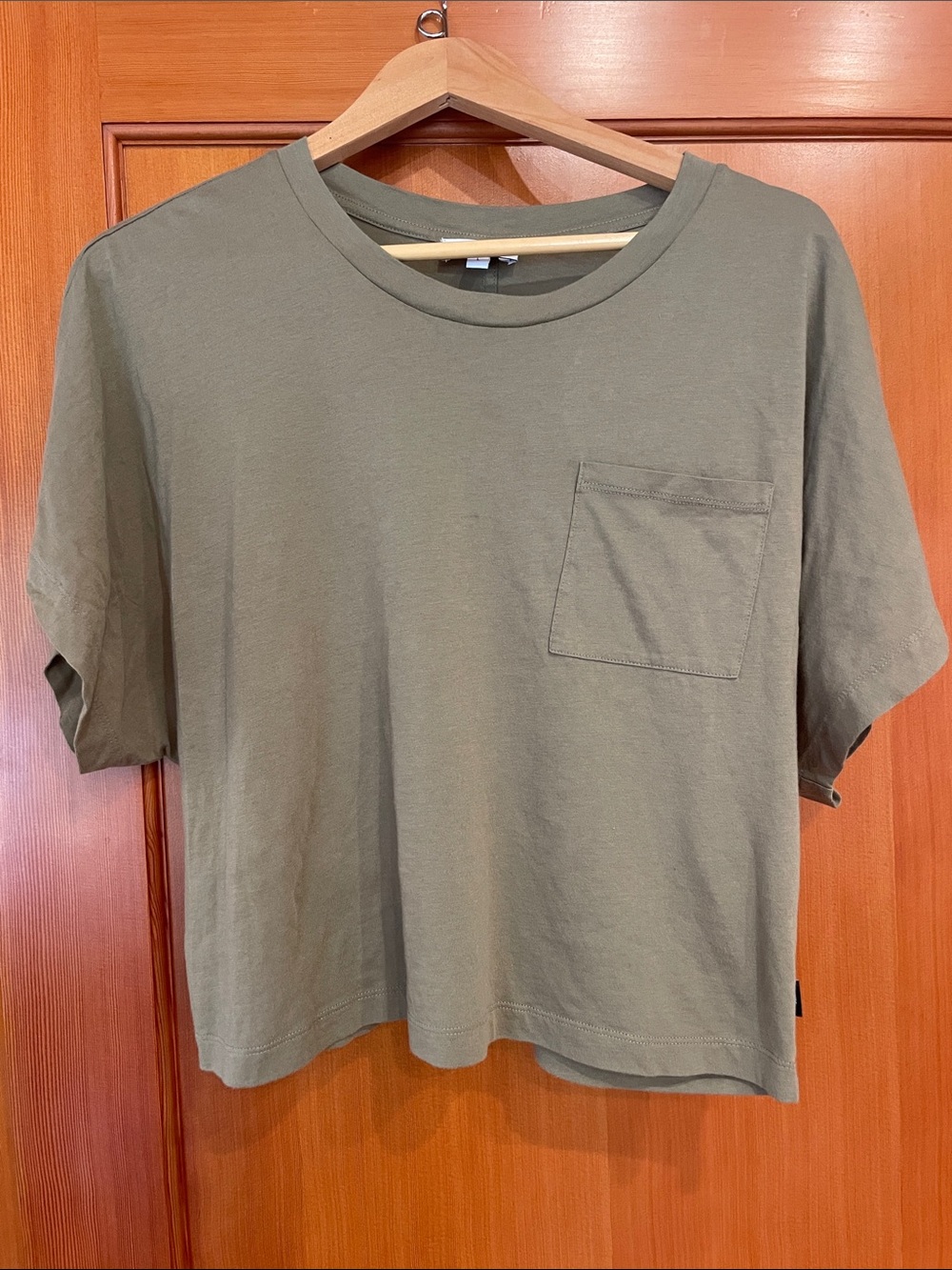 DKNY Boxy Crop Tee with front pocket